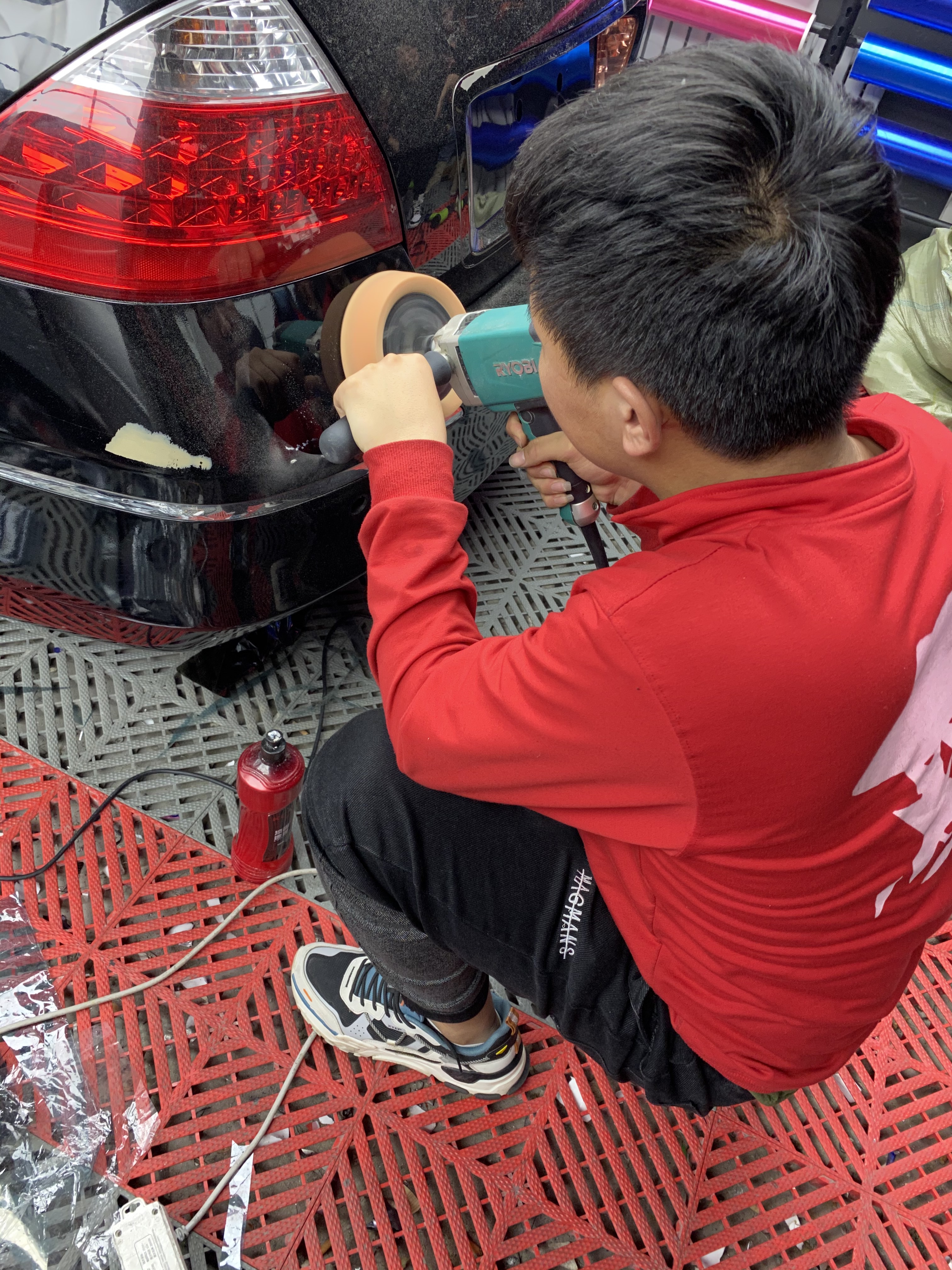 汽车抛光能去掉划痕吗,汽车美容店抛光一下多少钱