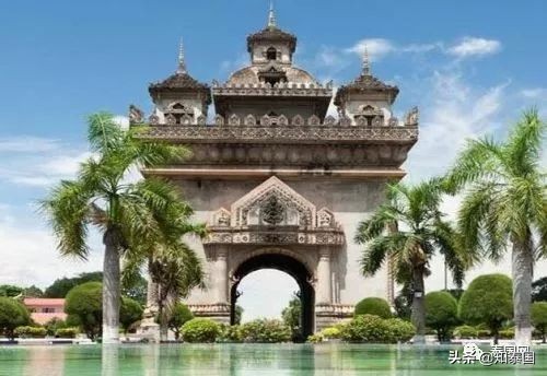 泰国供奉的“镇国玉佛”，背后竟是泰国与老挝间一场古怪的战争？