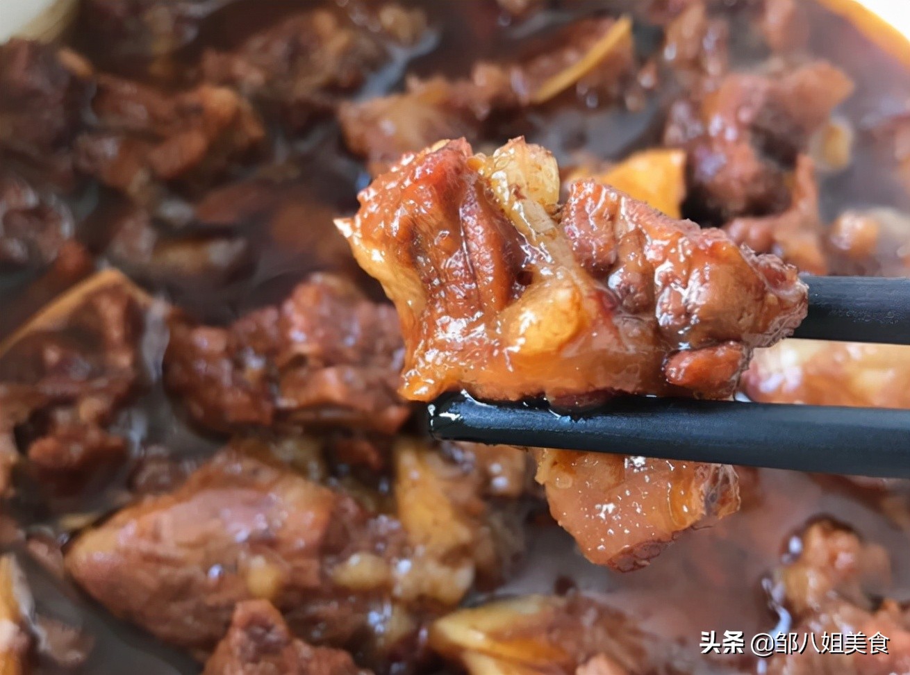 牛肉炖不烂是怎么回事？原因有三点，教你正确做法，牛肉又软又​香