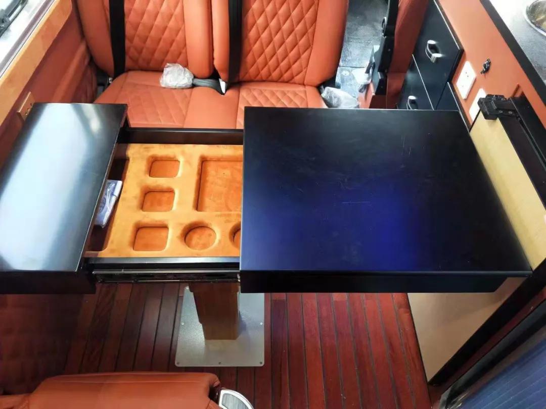 整车室内全软包,程力舒欣房车v90