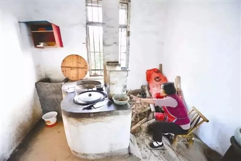 91岁老奶奶打造一座千年瓷宫,80岁老人打造千年瓷宫在哪