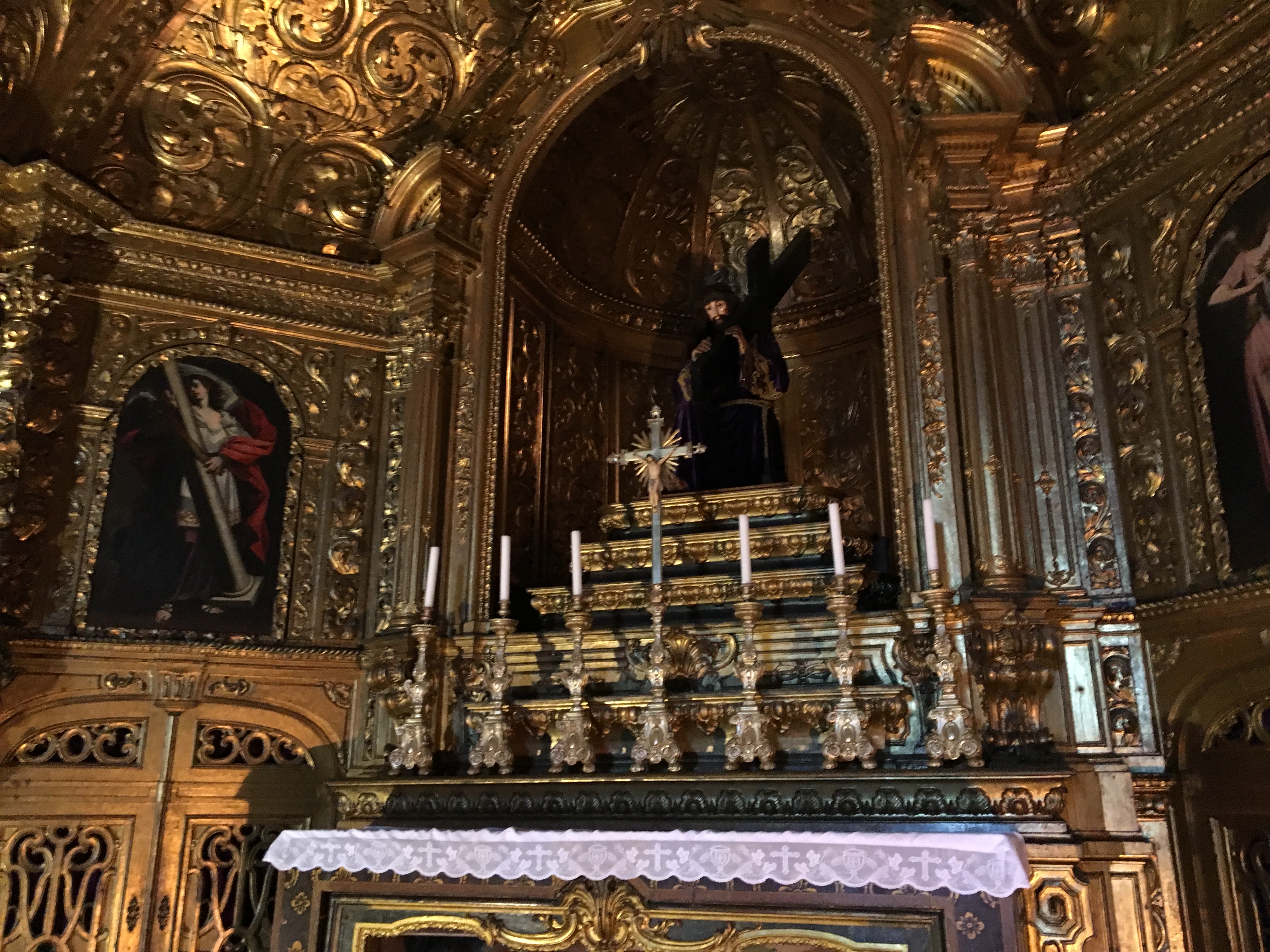 一座经历3次八级大地震不倒的塔,一座修道院