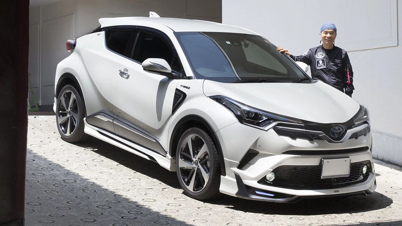 开了10年的丰田混动值得买吗,丰田混动保值还是纯燃油保值