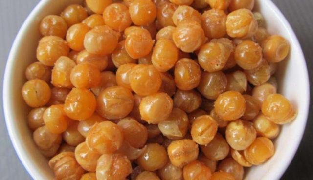 油炸豌豆怎么做才能又酥又脆,油炸豌豆香酥脆的做法过程