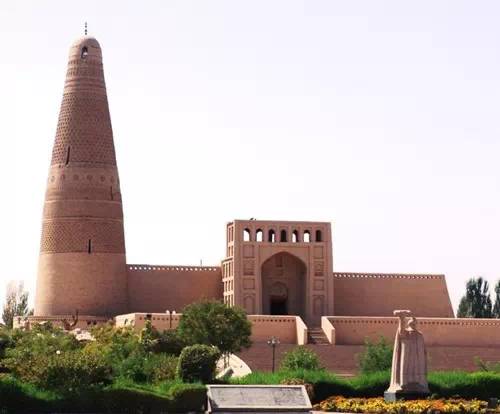 作为*疆新**人，很有必要了解一下*疆新**地名的来历