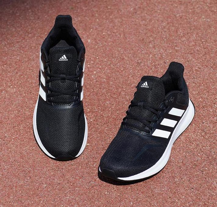 推荐adidas钉鞋平价,adidas带boost的鞋有哪些