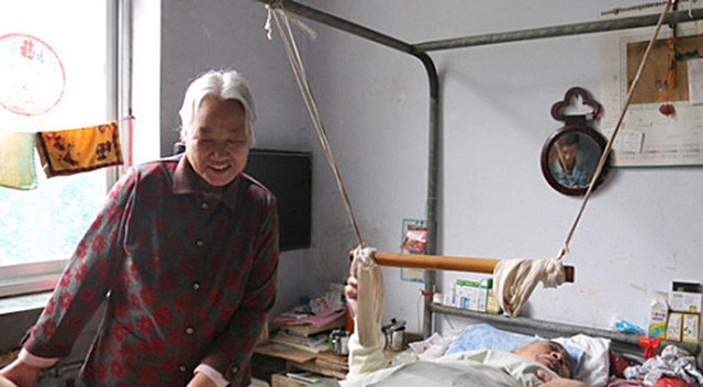 军嫂姜致莲近况,军嫂为救丈夫成植物人