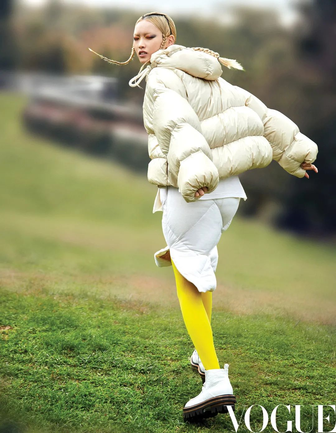 十二岁出道十五岁称霸时尚圈,凭美貌惊艳时尚圈的她