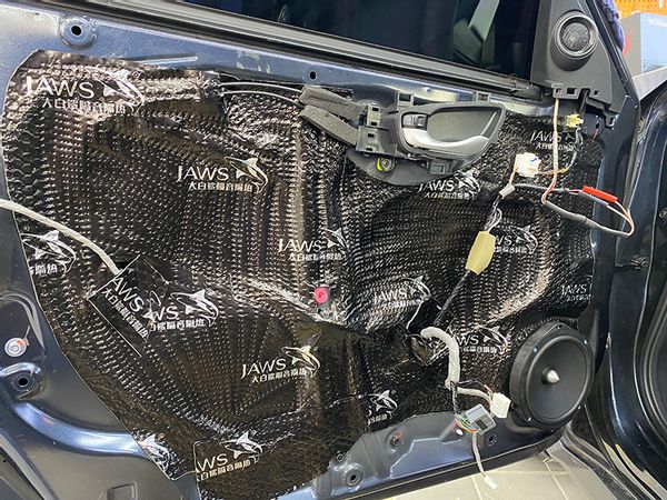 昆明本田思域重低音音响改装,南京思域音响改装