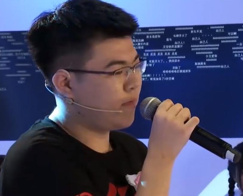 绝地求生：韦神*牙虎**直播一周年一展歌喉唱哭水友