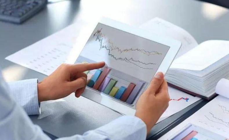 基于数据分析的经济预测模型,基于数据决策