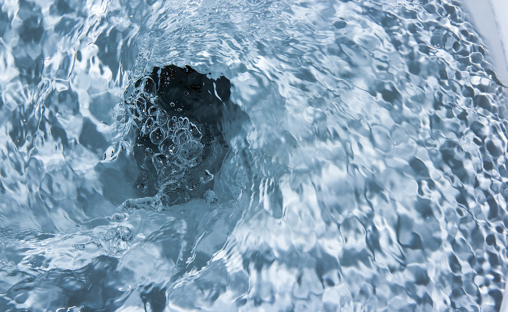 马桶销售：马桶，别买太贵的，选对这几个方面，买500元的就够用