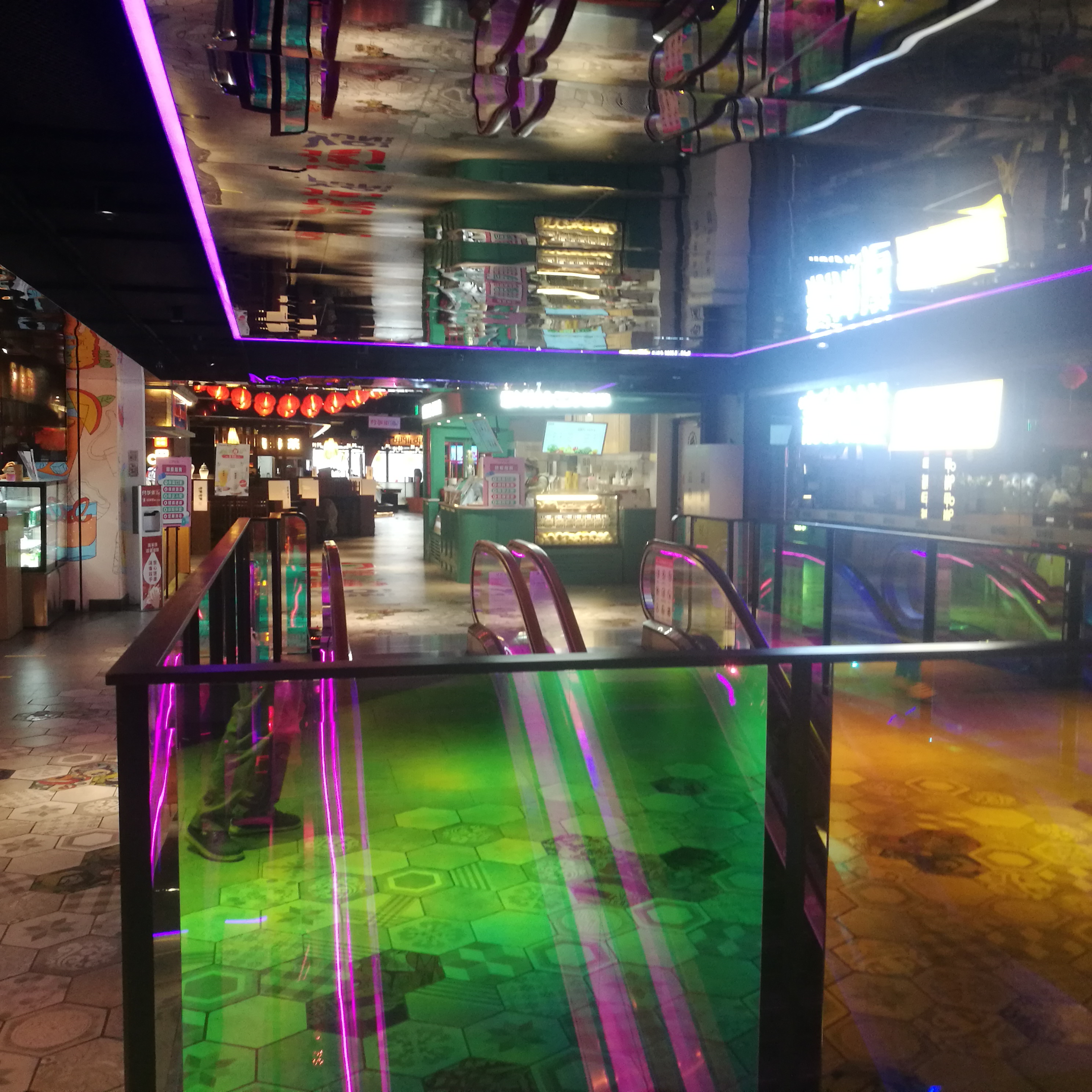 浅谈疫情对餐饮业影响,新冠疫情对于线下商铺的影响分析