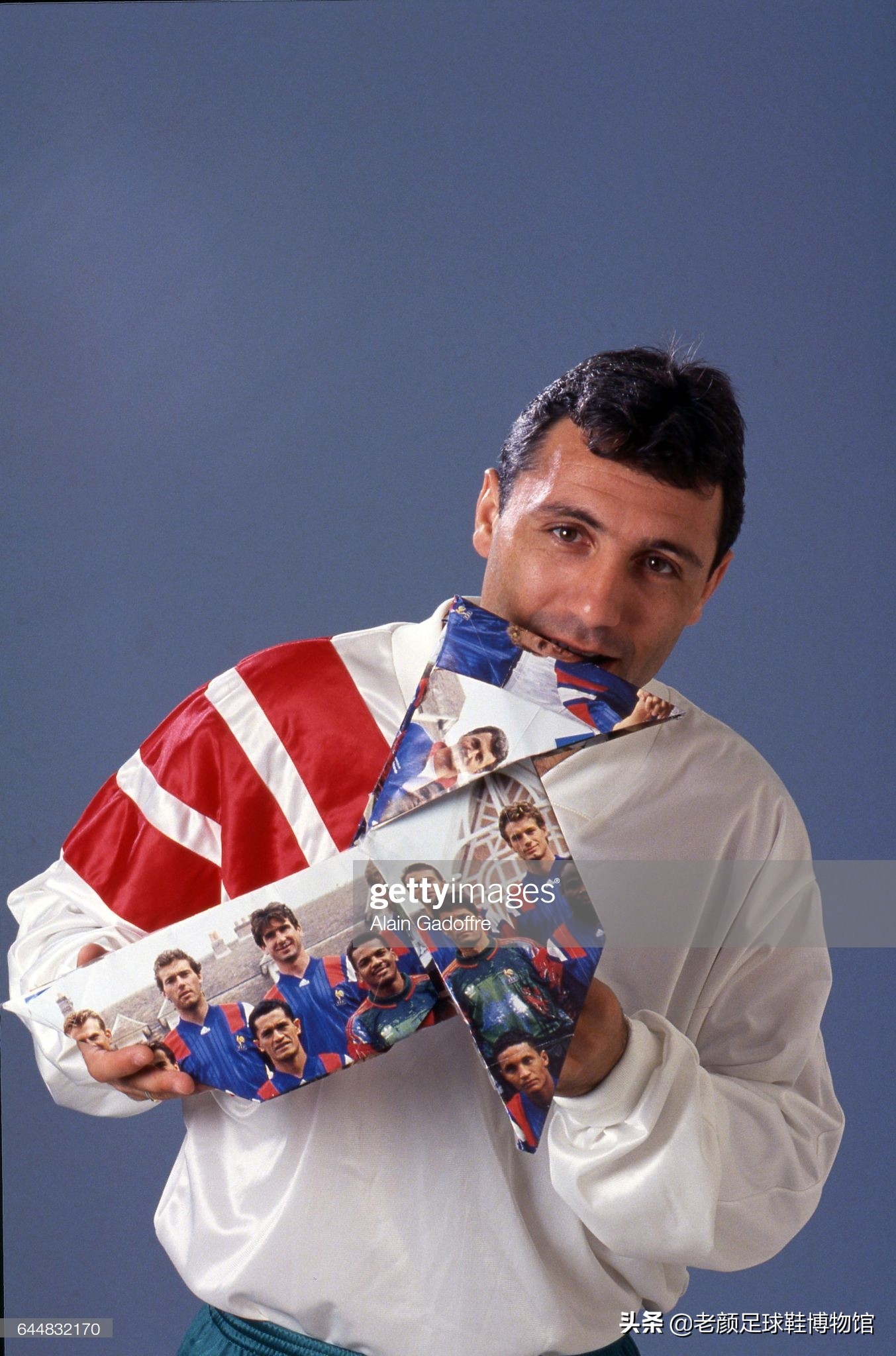 被终身禁赛的共产主义球王，最痛恨皇马的巴萨巨星曾经当过炊事员