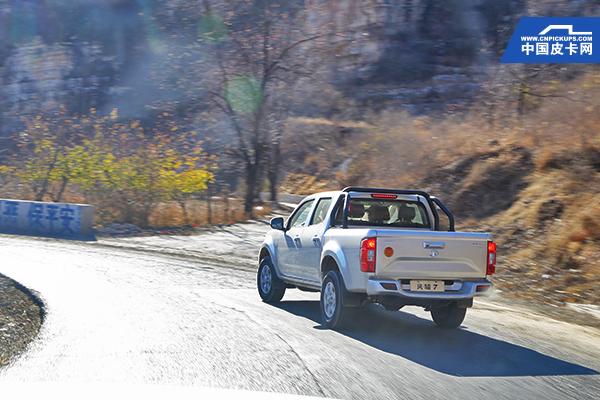 长城皮卡风骏7和风骏5的区别,新宝典皮卡和风骏7四驱哪个好