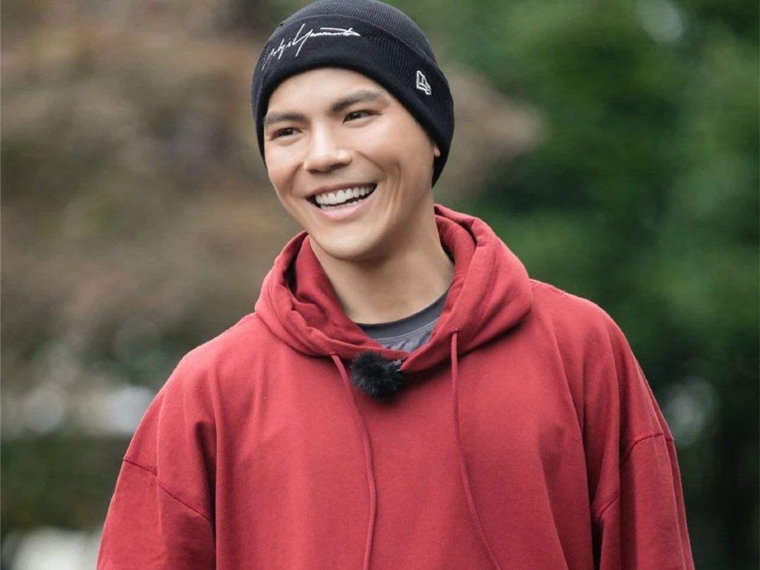 向太光鲜亮丽的背后：不做月子就上班，切除子宫，脑部长血泡