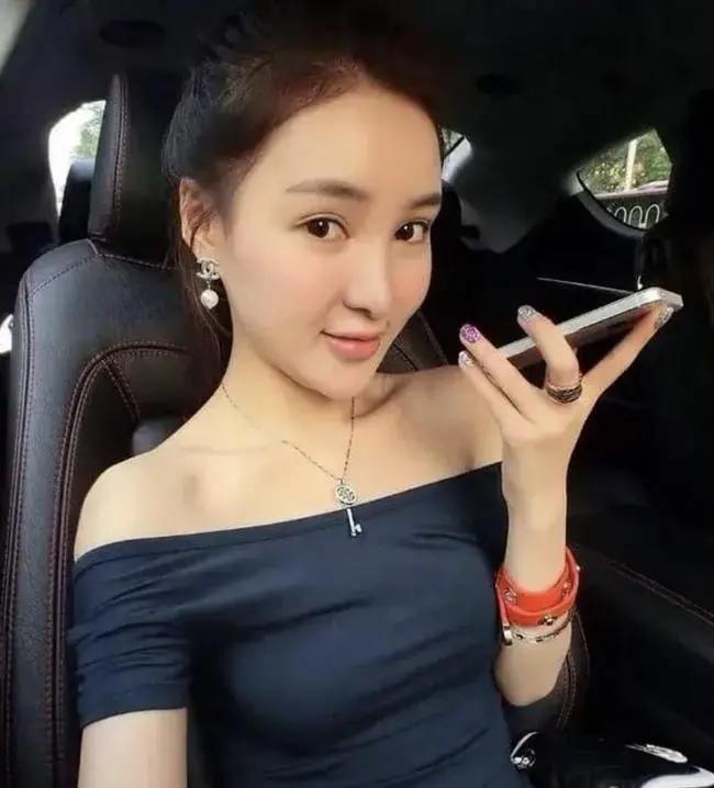 真奇葩！女儿进娱乐圈失败母亲重开洗浴中心，把孩子送上不归路
