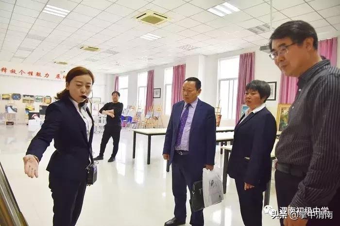 向国际化再迈一步,加中商务考察团来渭南初级中学参观考察