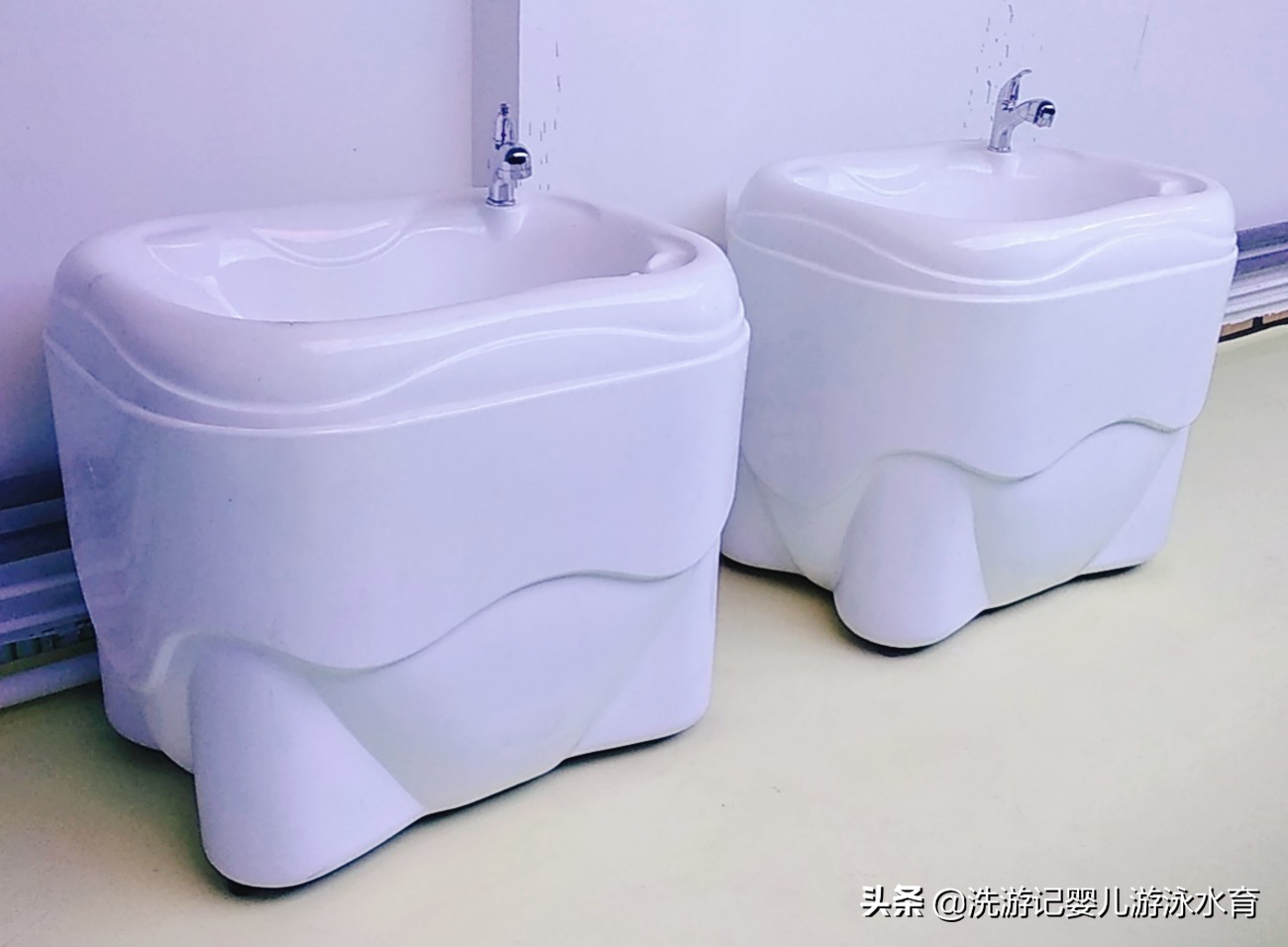 宝宝游泳馆加盟好还是自己开好,怎么才能开一个赚钱的儿童游泳馆