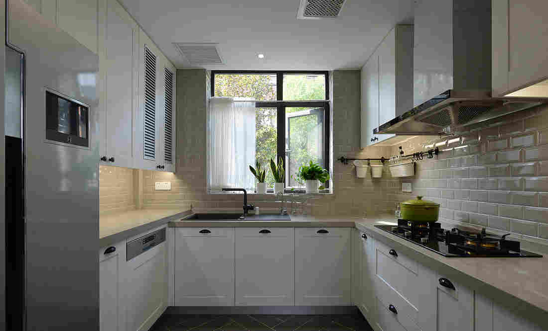 空调装在厨房有油烟怎么办,厨房油烟大怎么装空调