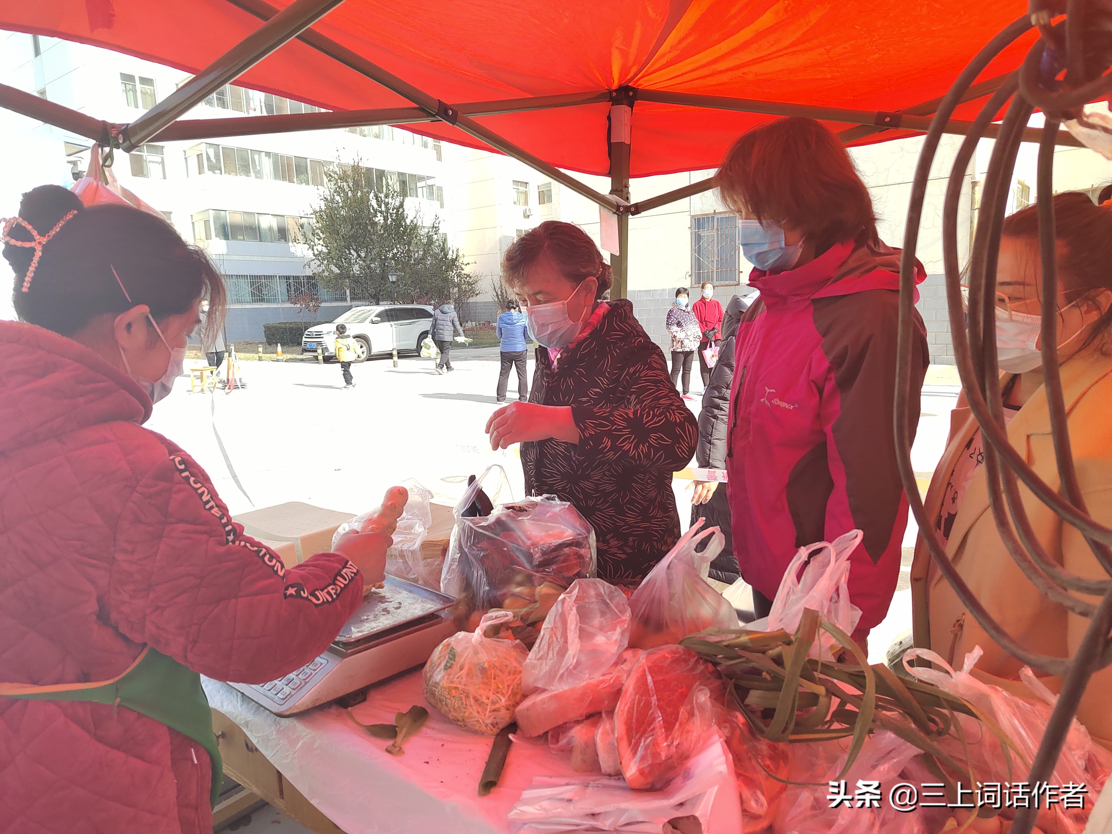 目击兰州抗疫一隅丨小区在坚持，居民在配合，齐心得胜利