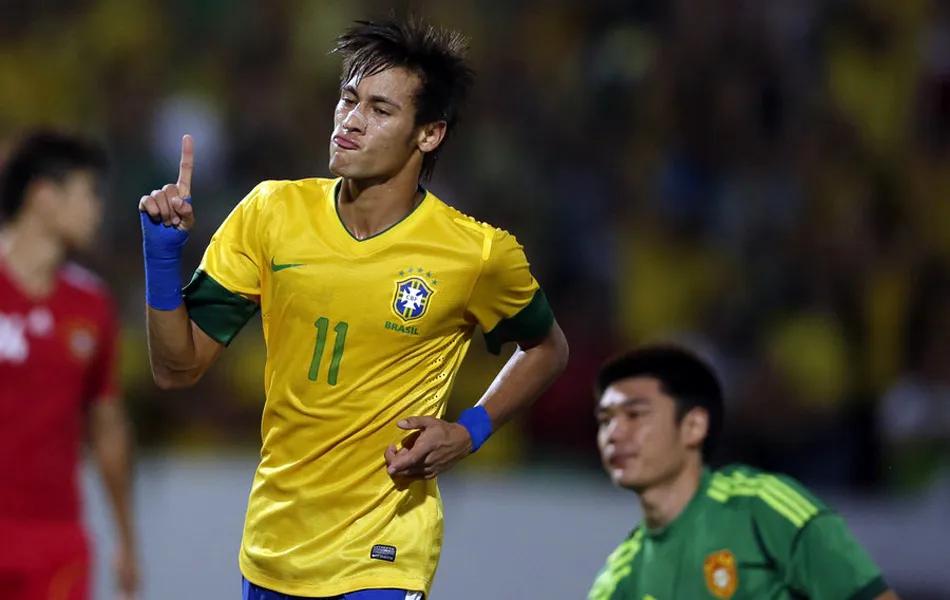 国足0比8巴西全场比赛,回顾国足最惨痛失利0-8不敌巴西