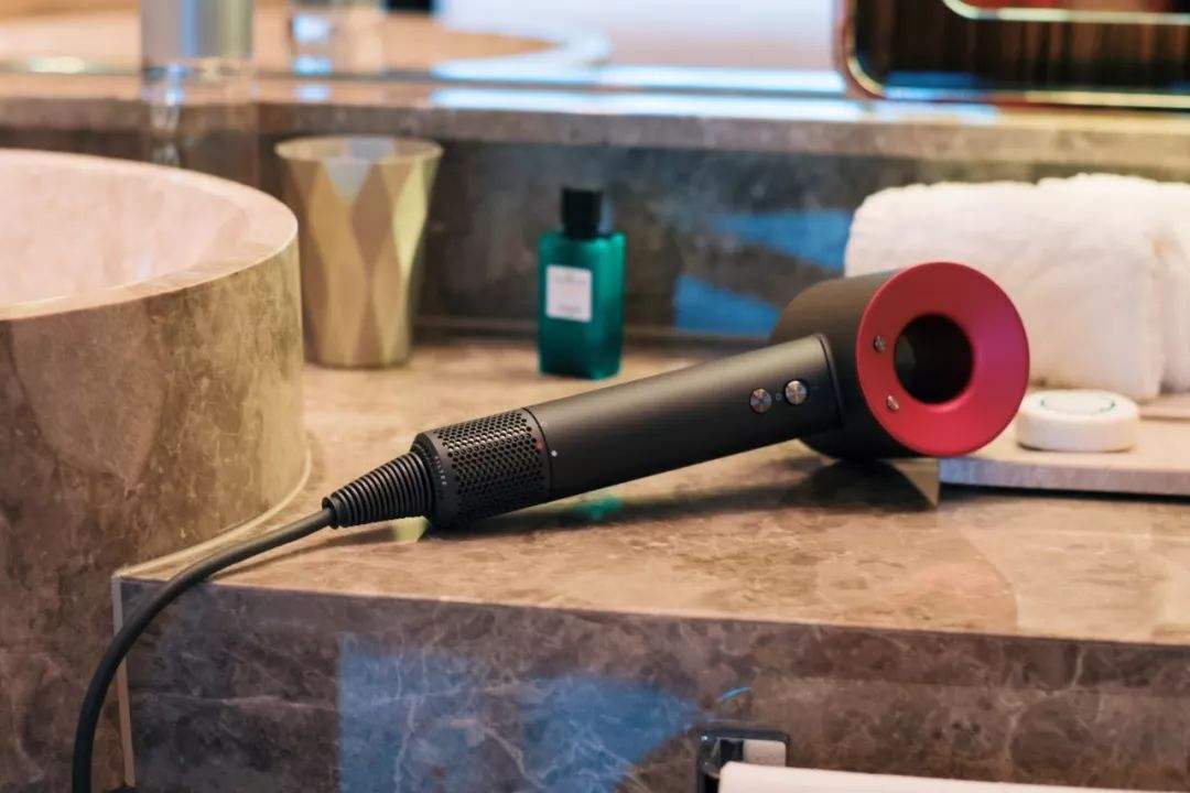 戴森吹风机真的这么牛吗,戴森吹风机一千多是正品吗