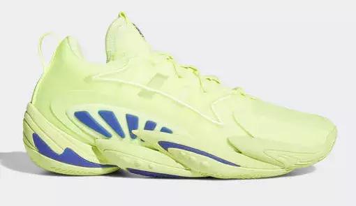 阿迪达斯天足签名鞋,阿迪团队鞋比签名鞋好吗