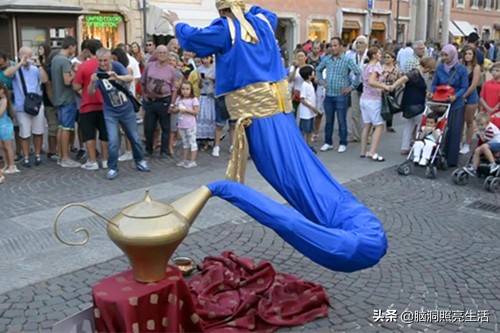 七个令人拍案叫绝的街头表演,7个拍案叫绝的街头表演