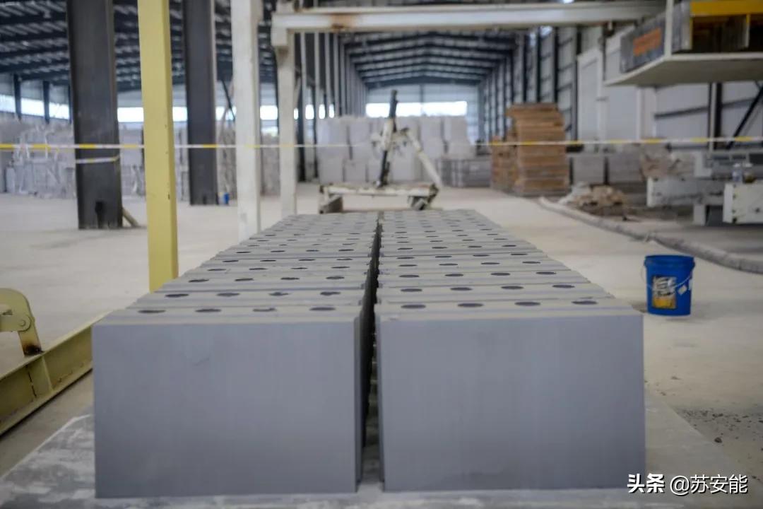 轻质石膏砂浆前景,轻质石膏砖前景