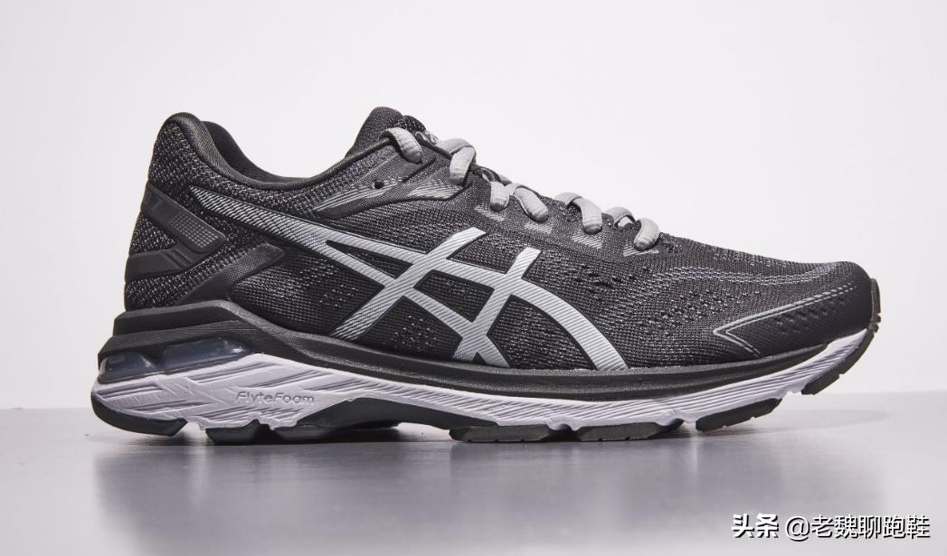 值得学生党入手的三双跑鞋,跑鞋到底选哪一双最好平民价