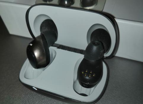 不漏音的蓝牙耳机推荐测评,半入耳式蓝牙耳机推荐和评测