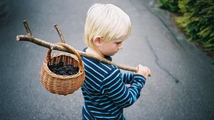 孩子总撒谎打骂都不听怎么办,孩子天天撒谎怎么教育