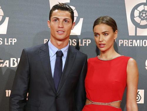 2023年环球足球奖c罗采访,c罗当选环球足球奖20年最佳球员