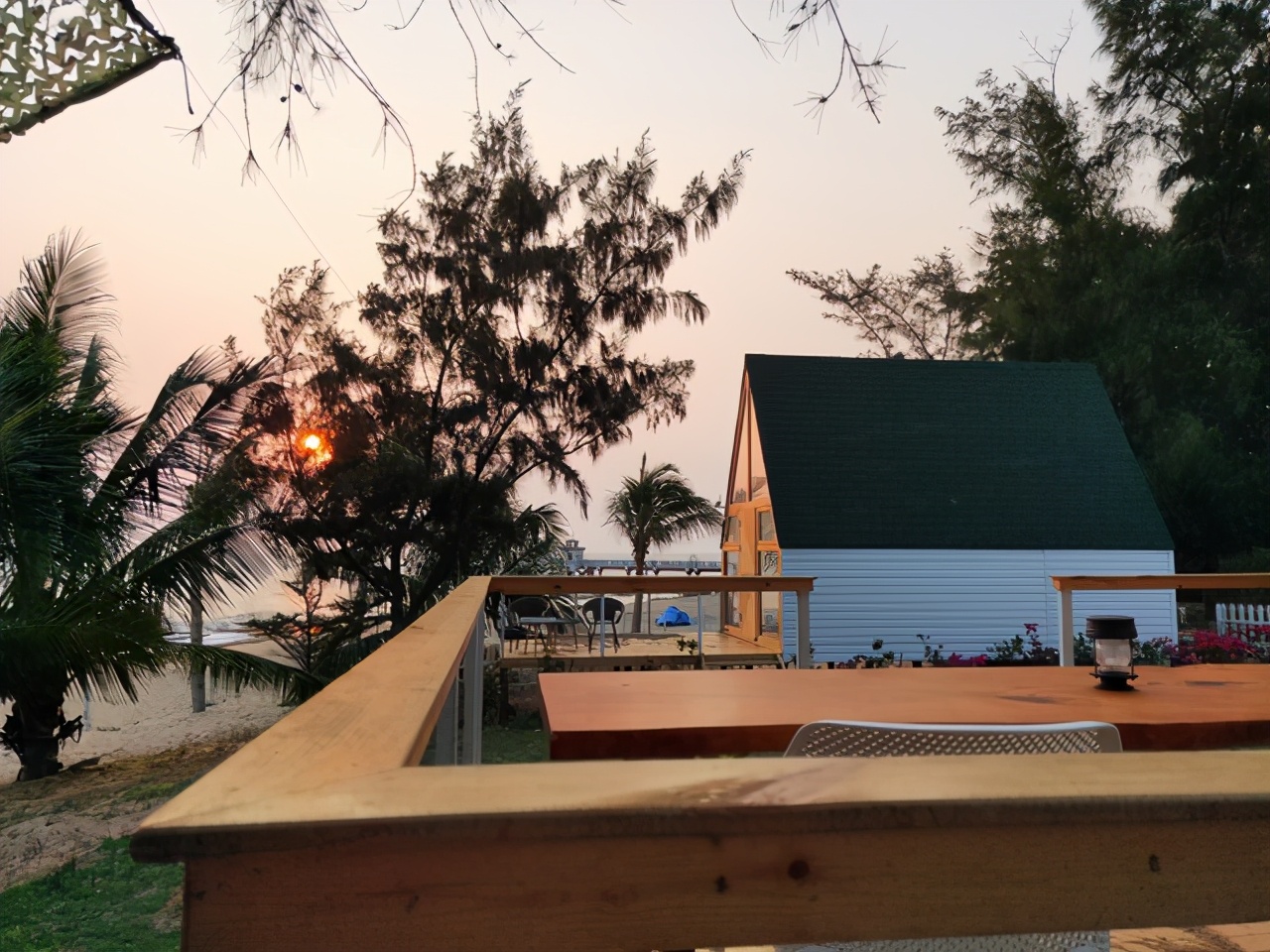 精品民宿带动型典型,特色纯木屋