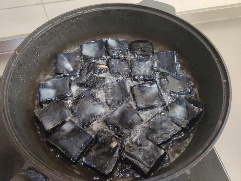 臭豆腐酱料正宗配方,臭豆腐摆摊卖的酱汁制作方法