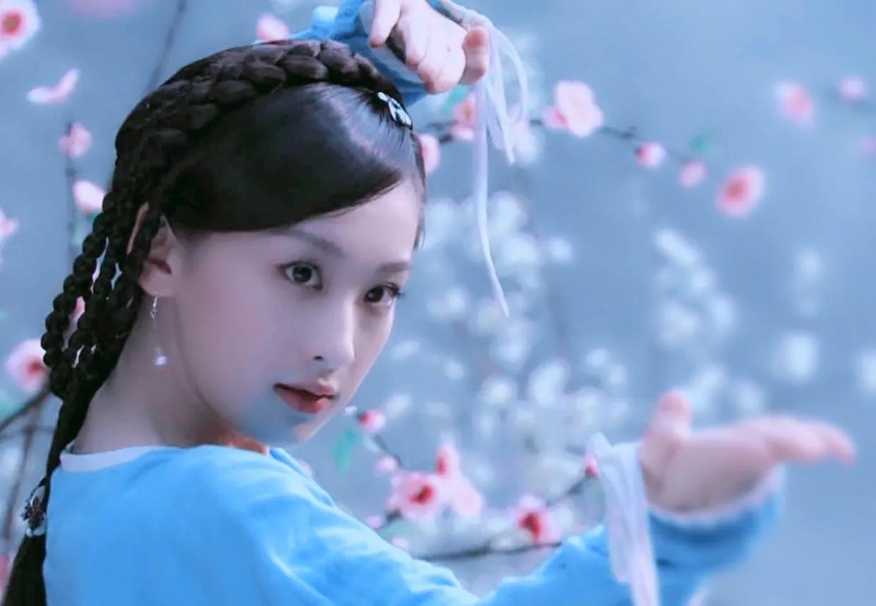 厚刘海遮挡脸型,厚刘海遮住眼睛