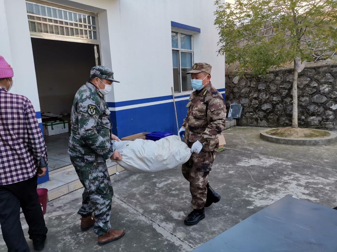 兵头将尾的视频,兵头将尾冲锋在前