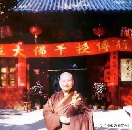 李娜出家后的青藏高原,有没有当年李娜出家剃度视频