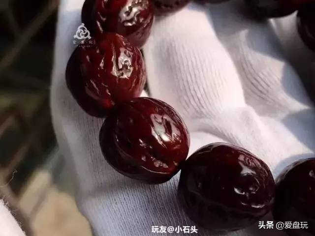 文玩桃核手串包浆玉化完图,盘玩包浆最快的手串