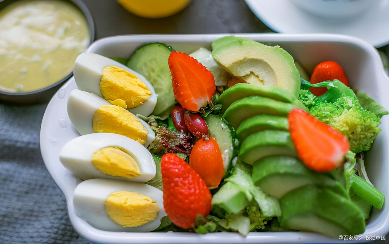 减肥时一天三顿正确饮食,减肥几点吃晚餐掉秤最快