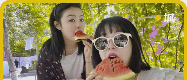 29岁成都女孩“组团养老”！辞职后和闺蜜在乡下爆改350㎡大房子