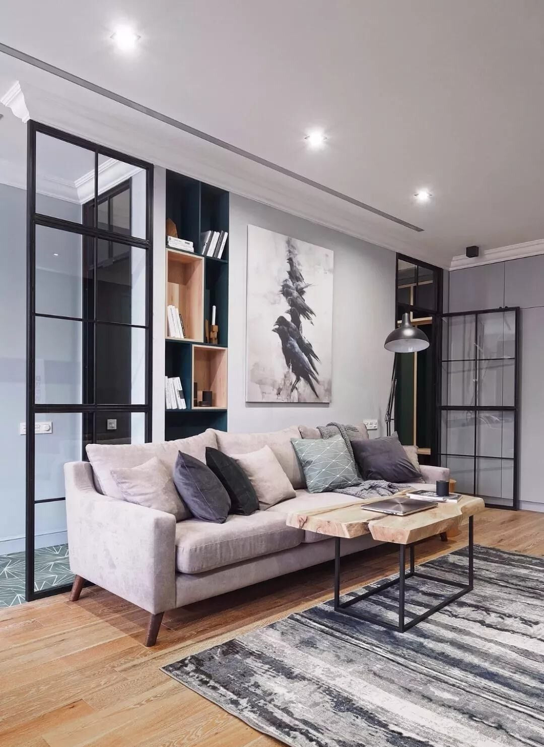 沙发背景墙太窄了加什么隔断,沙发背景墙局部凸出沙发靠不了墙