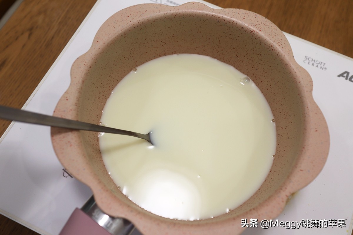 切开的草莓芒果放冰箱第二天能吃,草莓芒果晚上可不可以吃