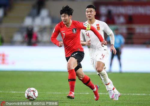 国足惊险出线,国足晋级8强却惹争议