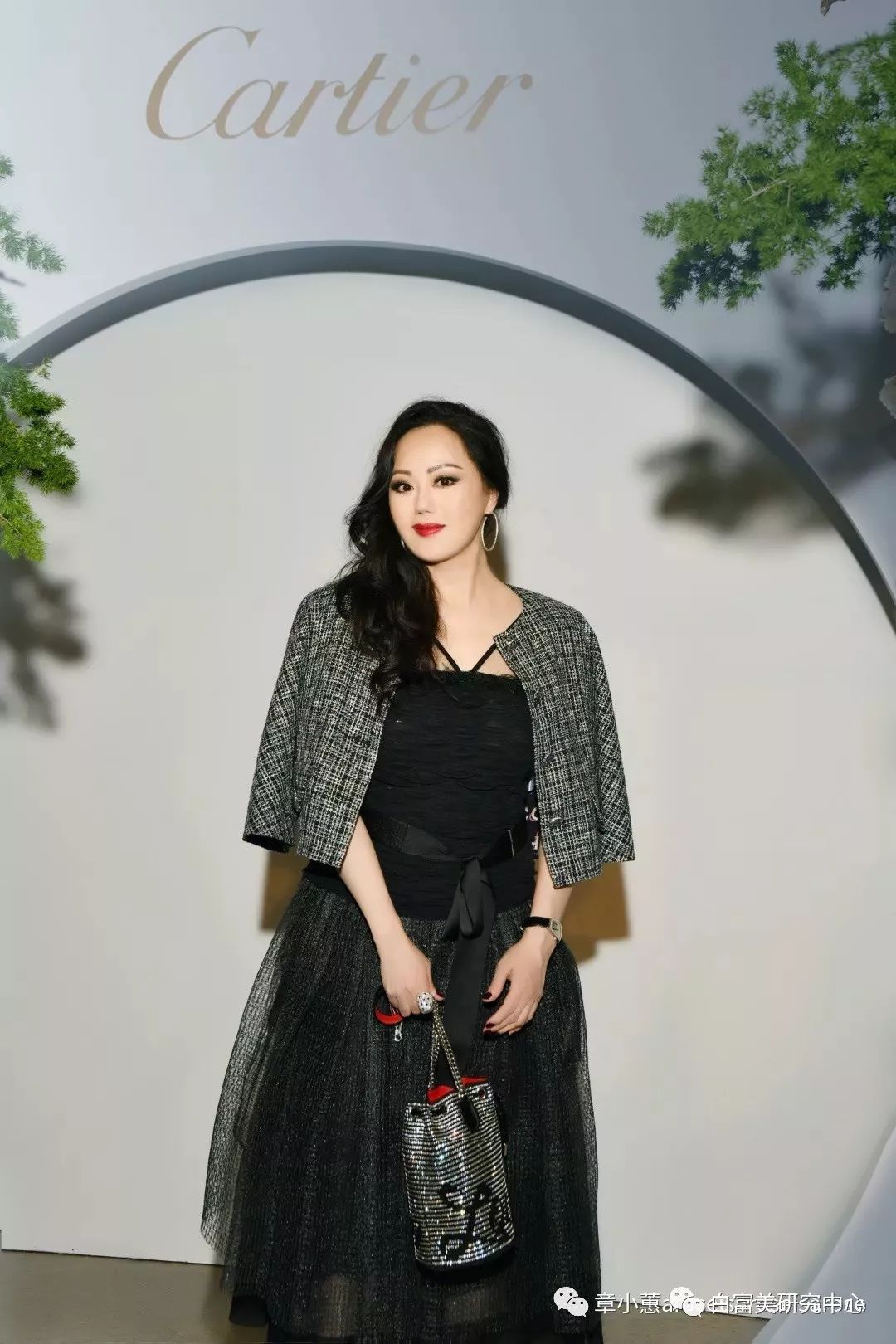 “败光”2位亿万富豪家产，名媛第一妖女，她是豪门最怕的女人