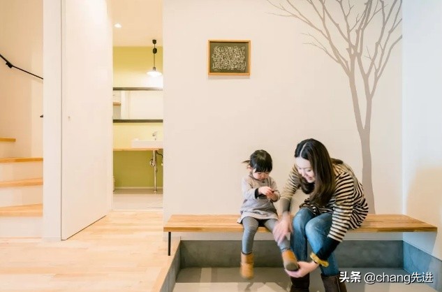 日本的奇特的“脱鞋文化”，让脚气患者很纠结，这鞋脱还是不脱？