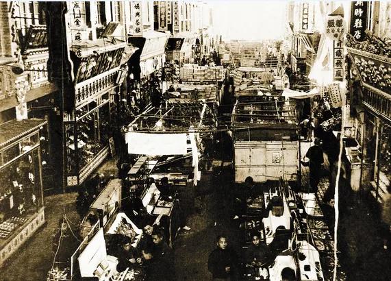 王府井大街东安市场,王府井步行街东安市场