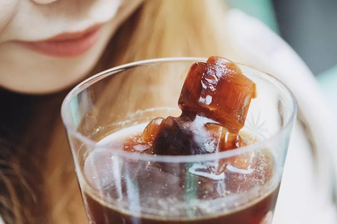 岭南天地的「不务正业」咖啡店，专出“渣男渣女”