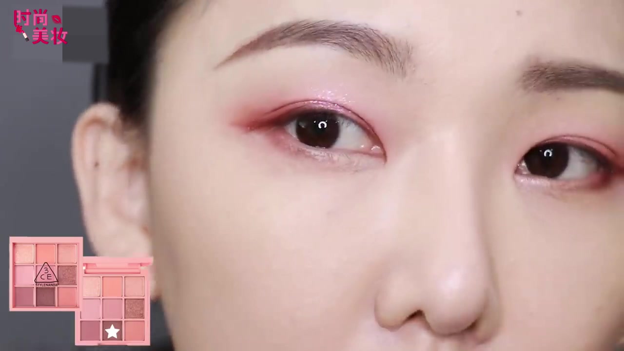 美妆视频教程亮闪闪粉色妆容,美妆教程简单又好看